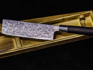 Messer aus Rosendamast
